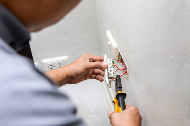 Best Electrical Contractors for Businesses  in Eureka, IL